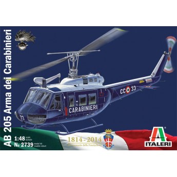 ITALERI 2739 Сборная модель вертолета AB 205 CARABINIERI (1:48)